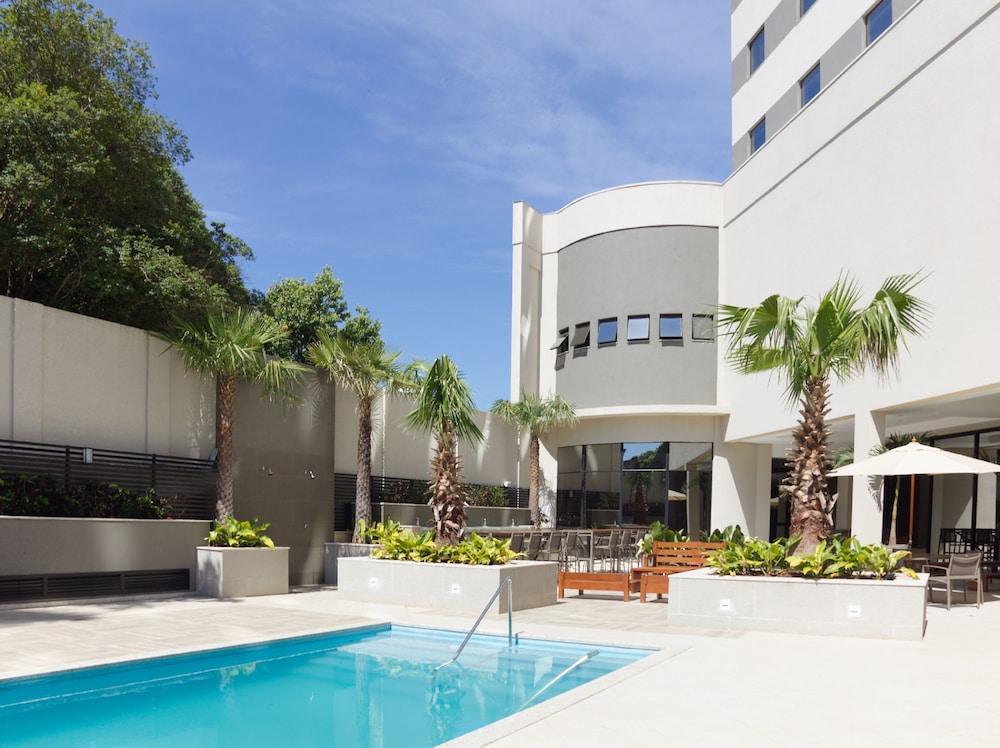 Hotel Jl By Bourbon